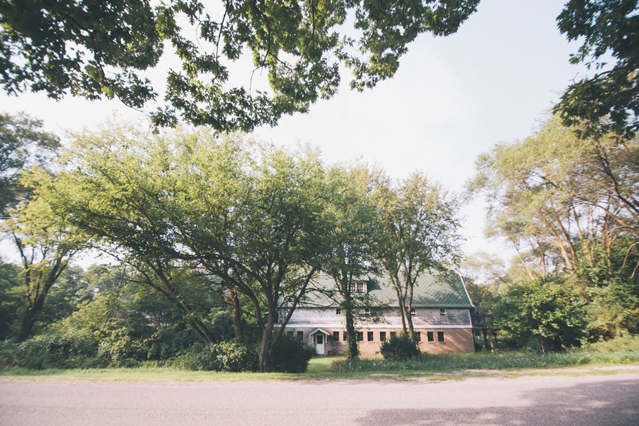 The exterior of the Blue Dress Barn in Benton Harbor Michigan, shot by wedding Photographer Heather Jowett.
