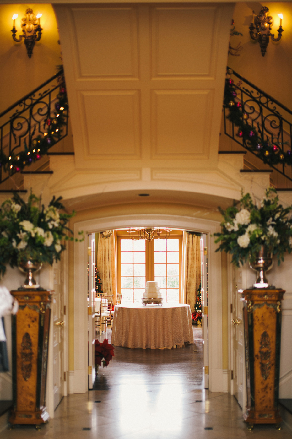 A wedding cake on display at the Fountainview mansion, photographed by Detroit Wedding Photographer Heather Jowett.