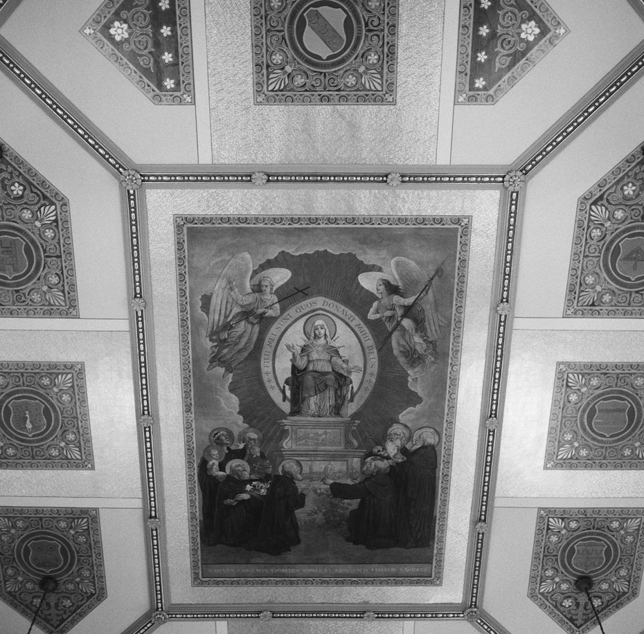 Interior of a Catholic church photographed by Ann Arbor Wedding Photographer, Heather Jowett.