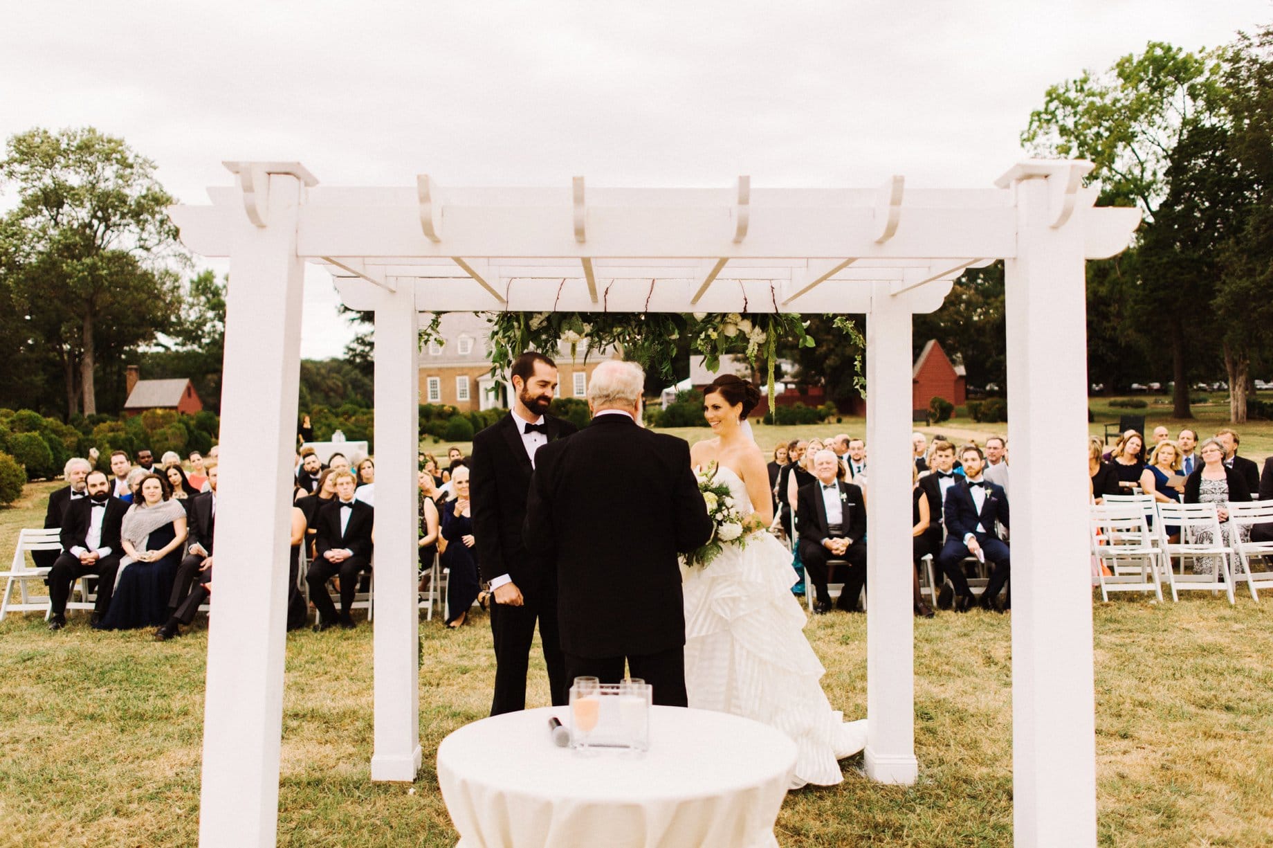 025 gunston hall outdoor wedding