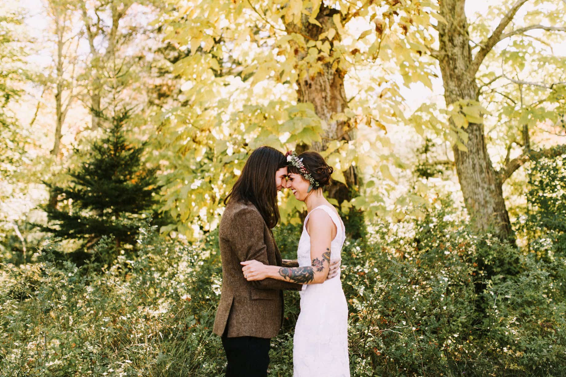 first look wedding portraits