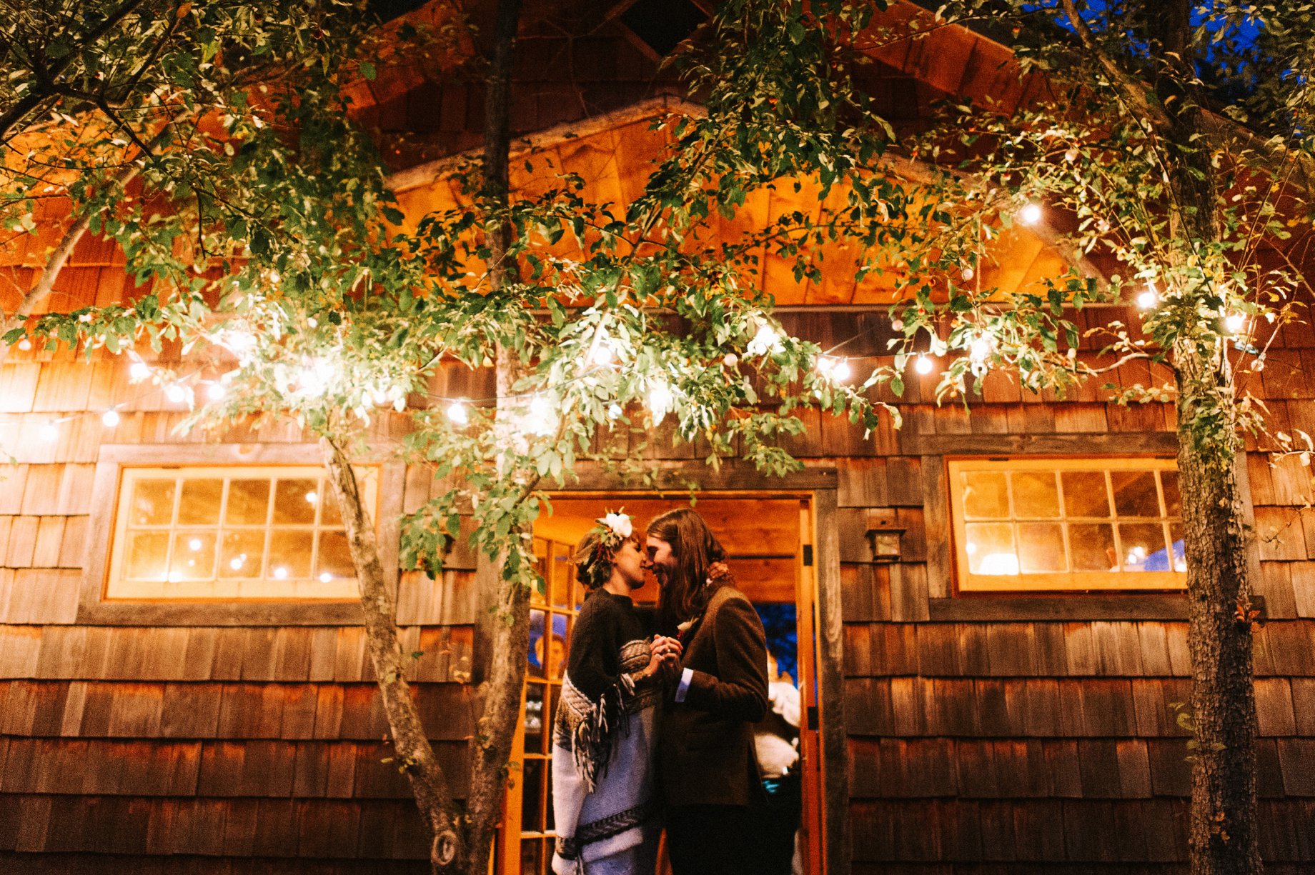 patio light wedding lighting