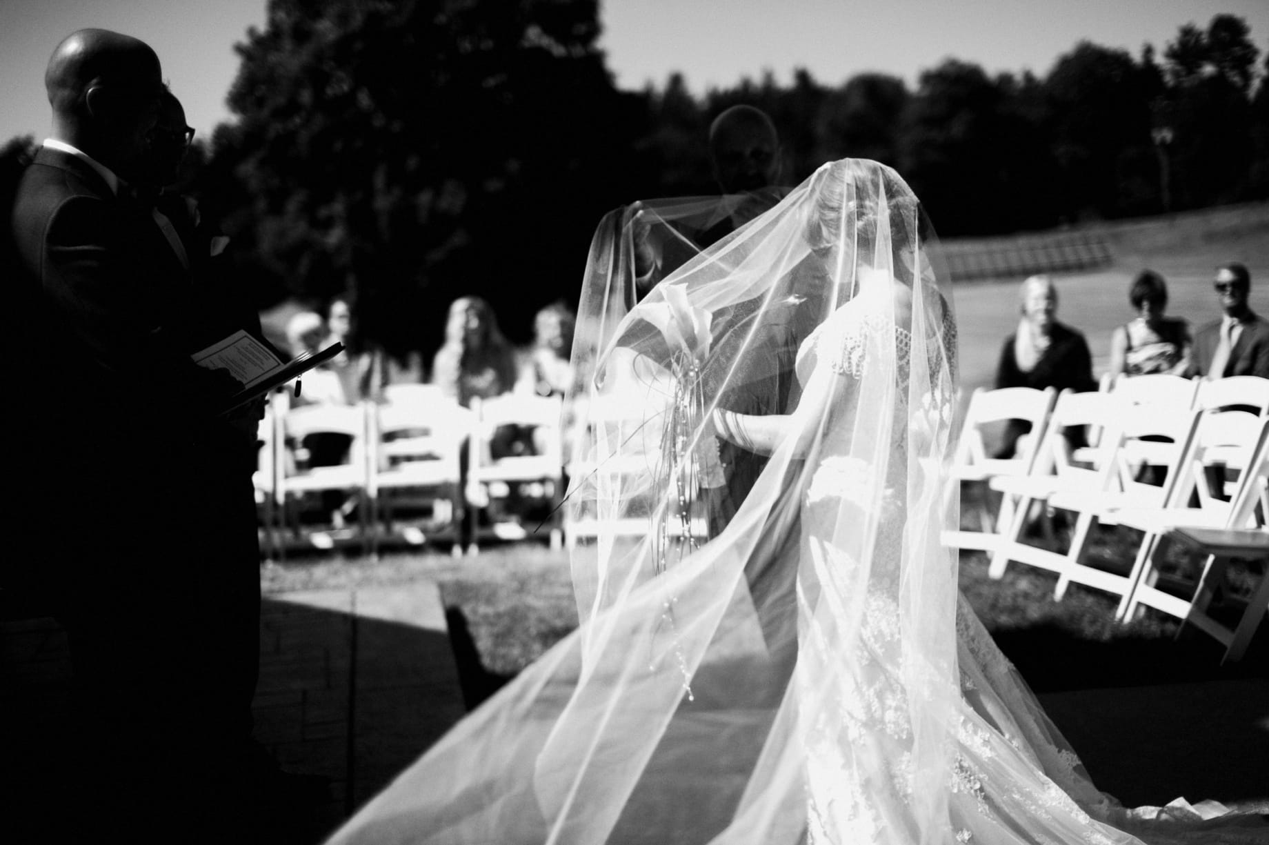 bride with long veil