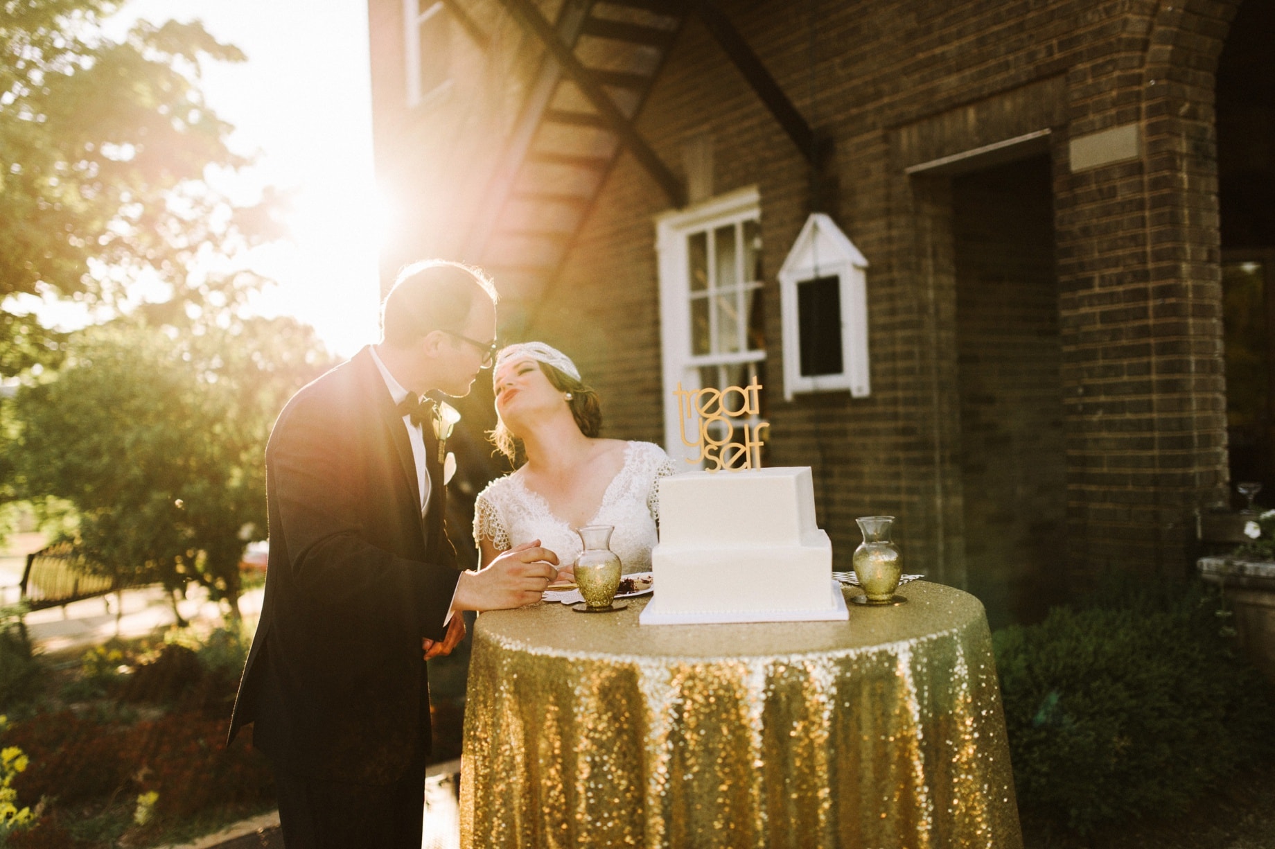 46b cake cutting at felt mansion