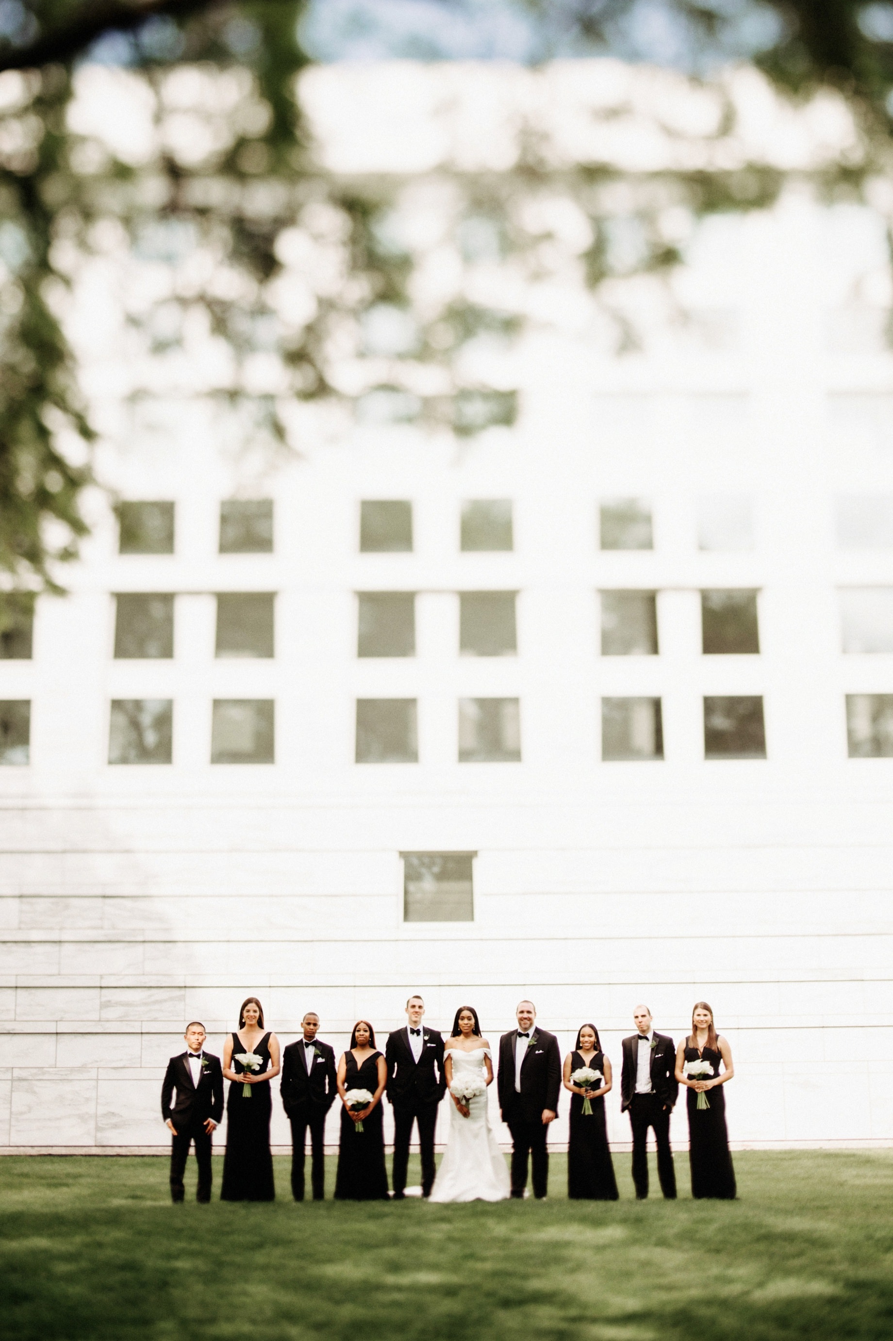 wedding party outside of the detroit institute of arts