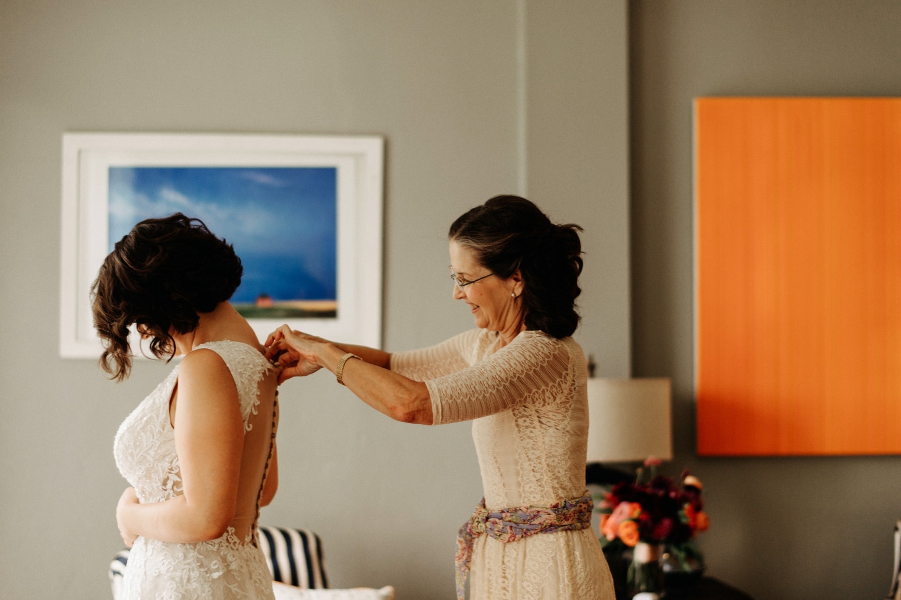 emotional wedding photographer in detroit