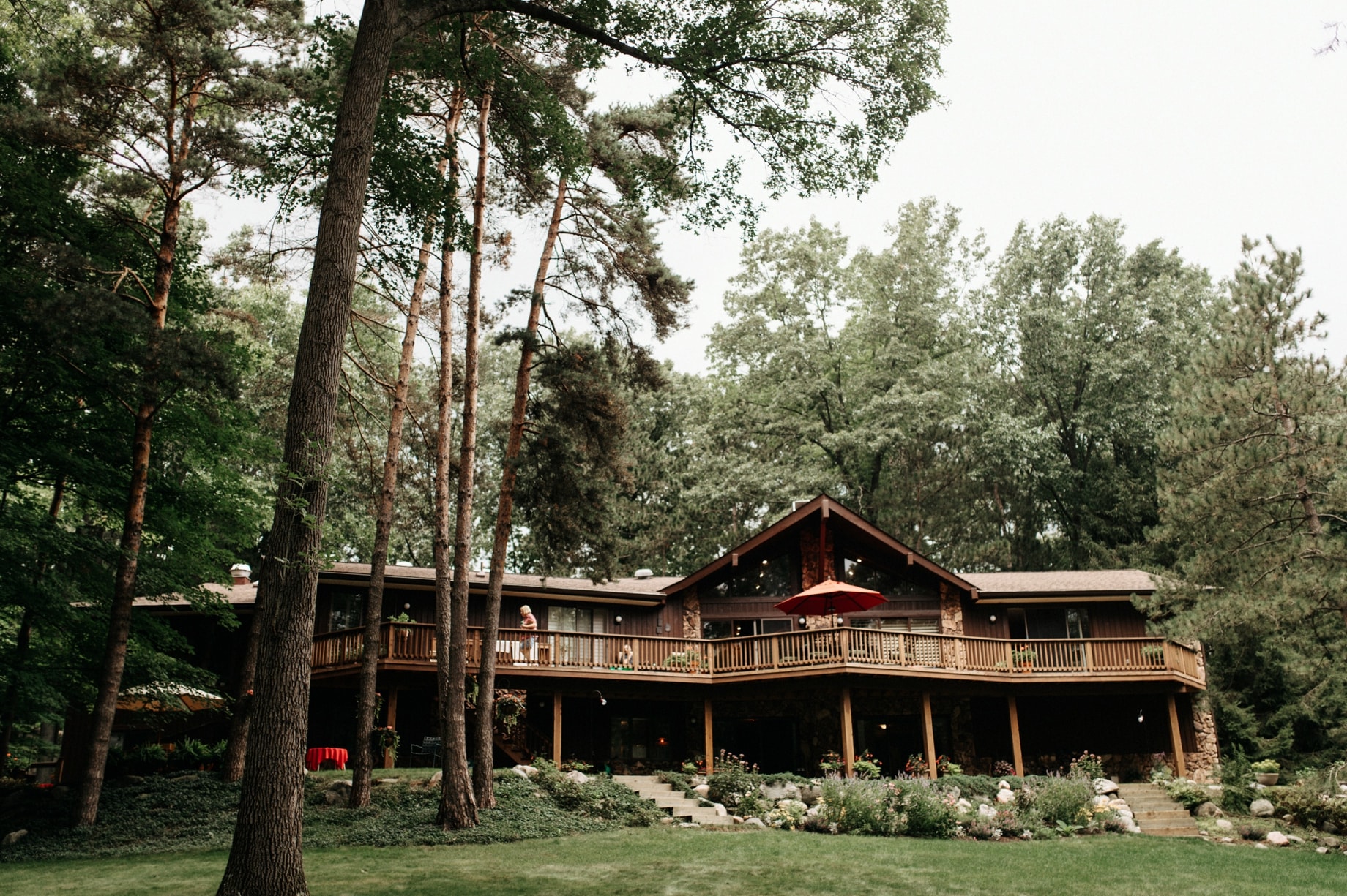 a bloomfield hills backyard wedding