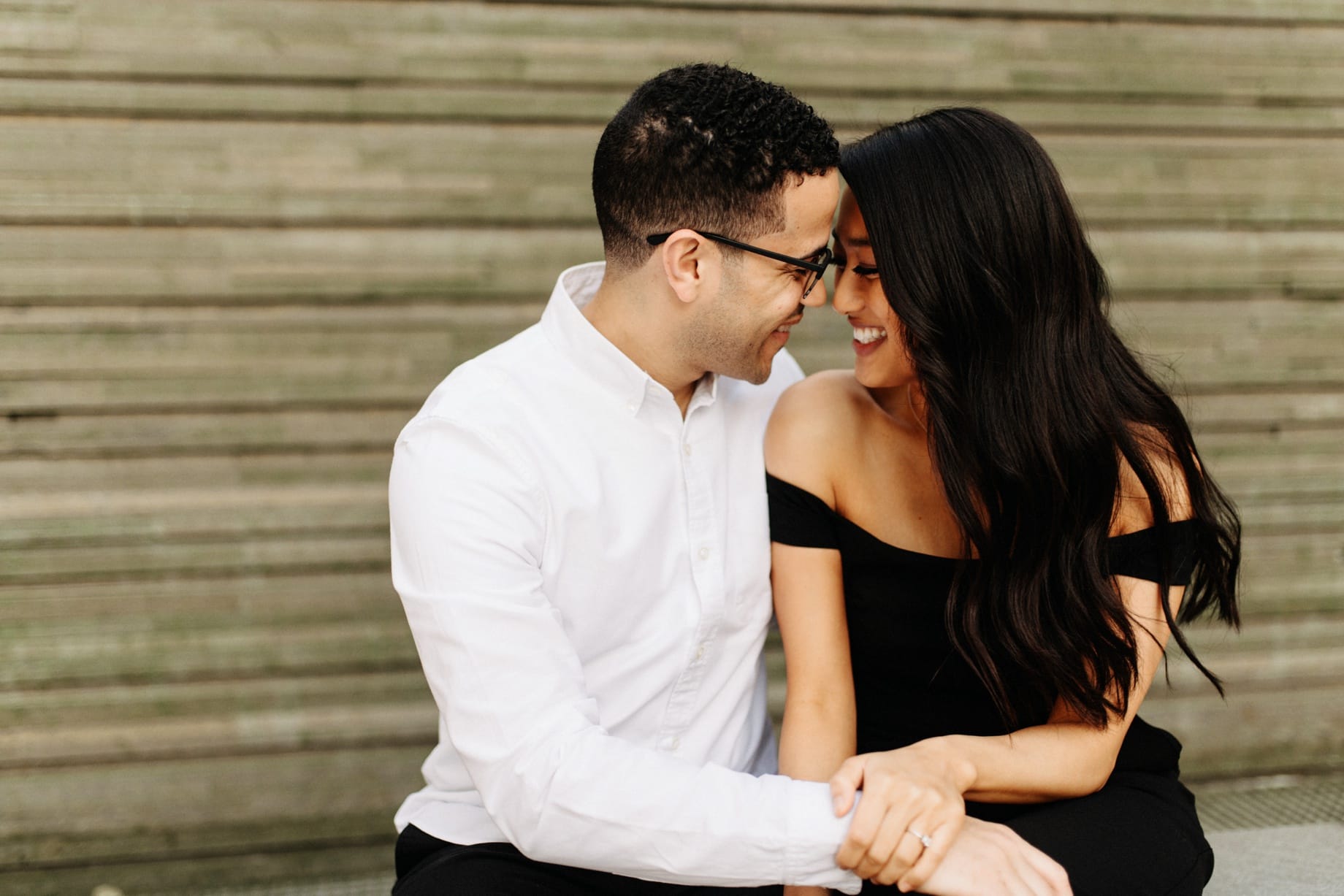 engagement photos at grand rapids art museum