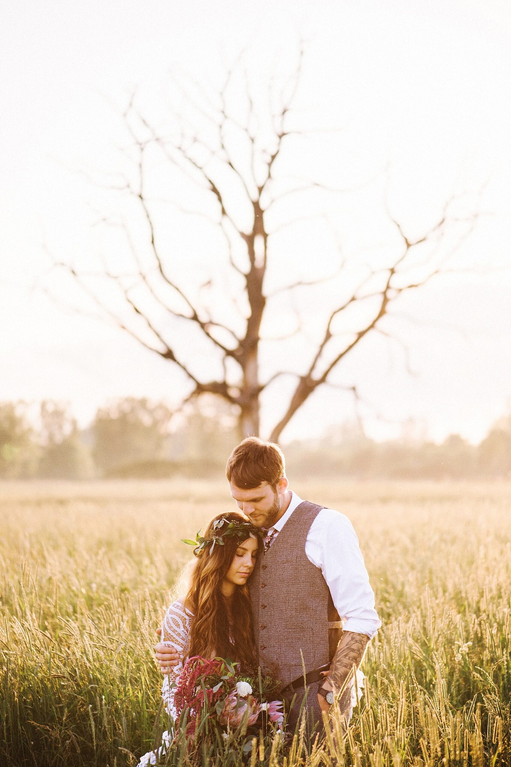 golden hour wedding photography