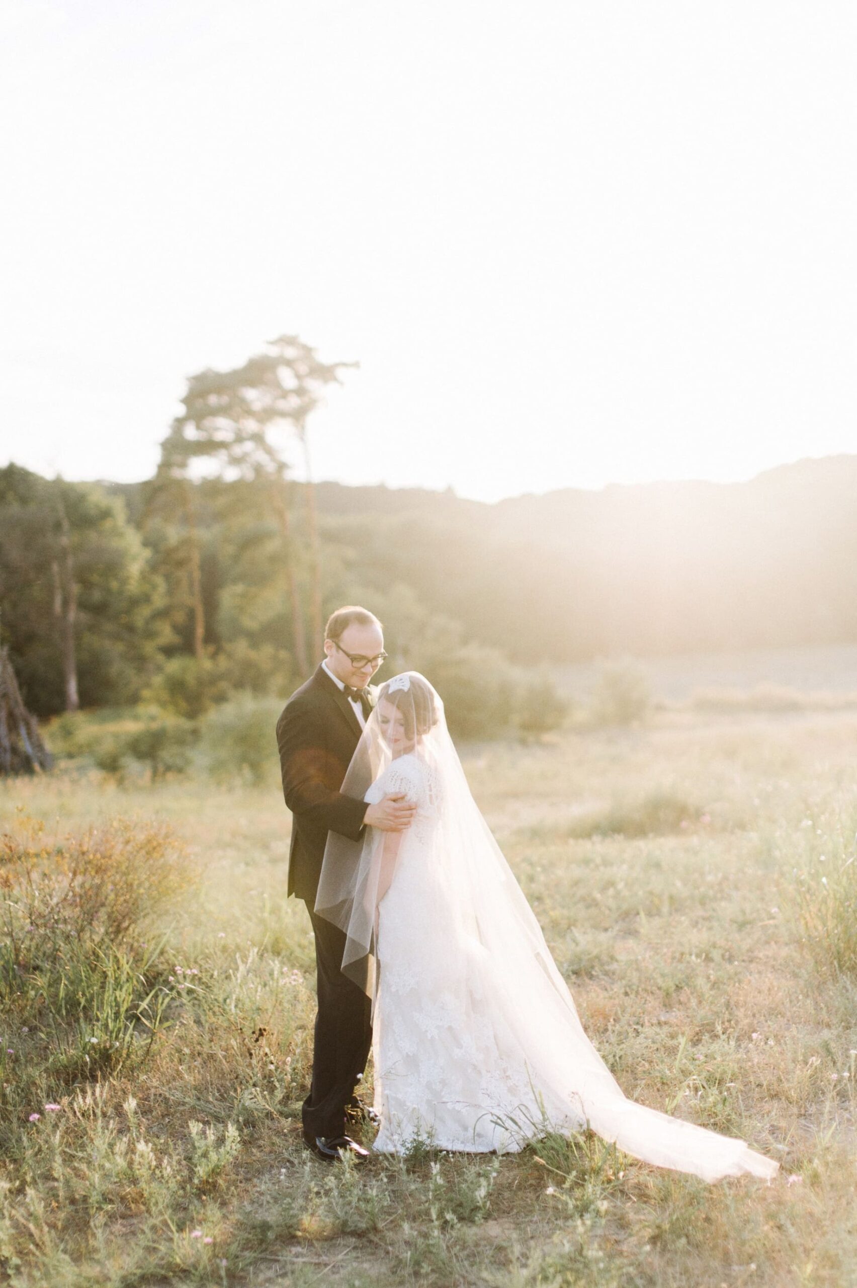 golden hour wedding photography