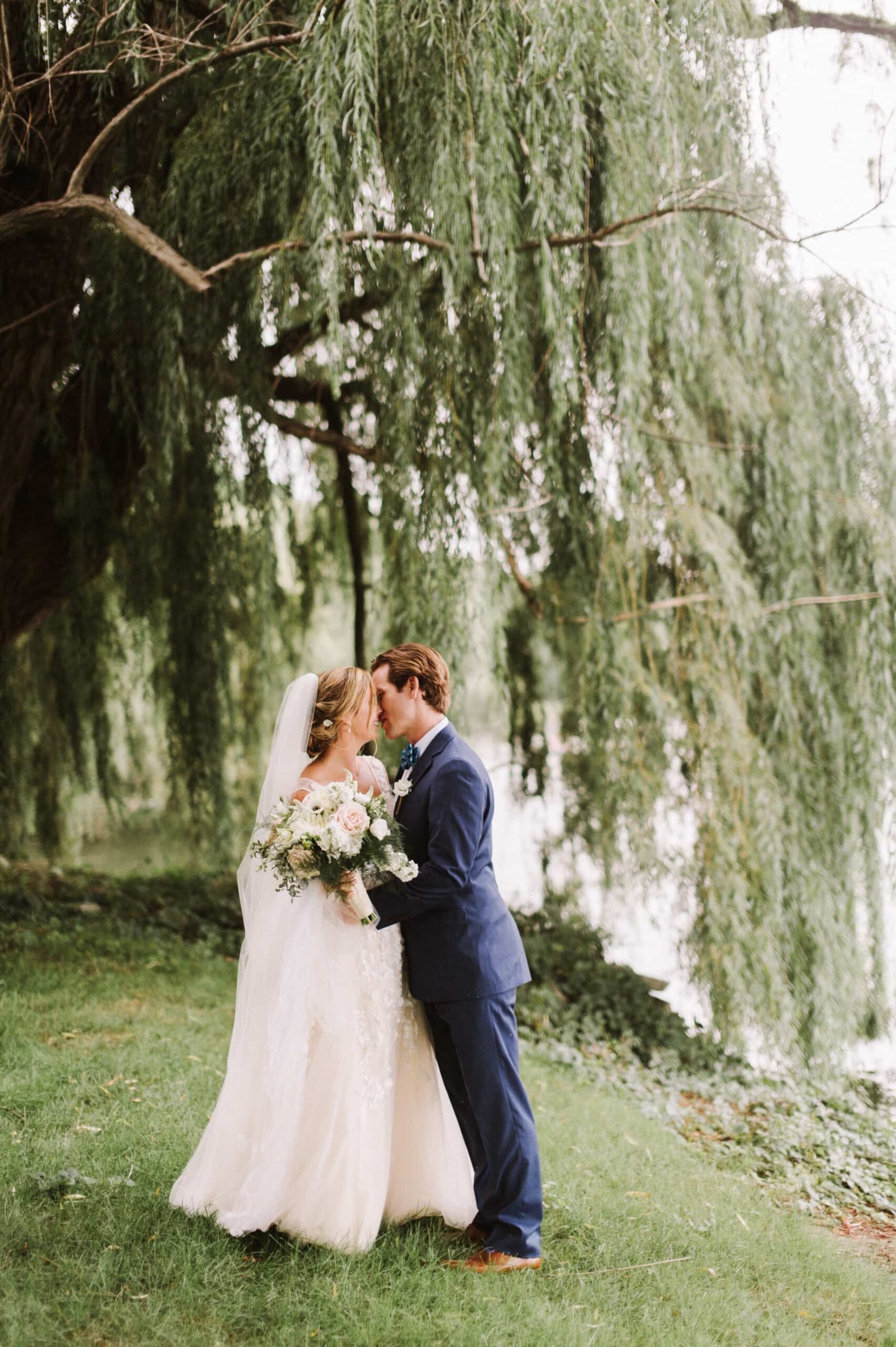 wedding portraits near willow tree