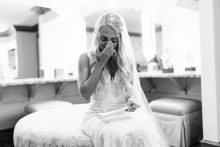 Bride cries reading note from her groom